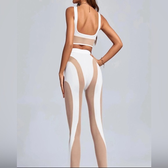 White mesh two piece - Picture 2 of 4